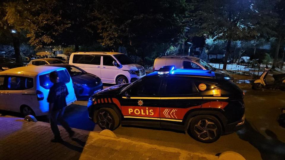 Bıçaklı saldırıya uğrayan genç hayatını kaybetti