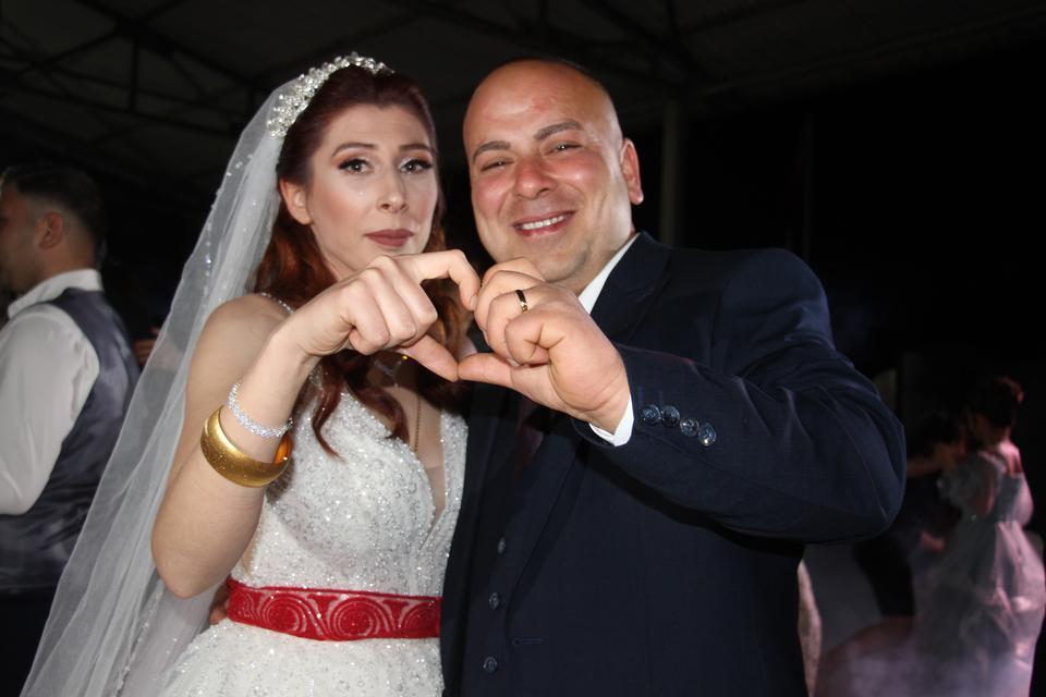 PANDEMİDE NİKAHLANAN ÇİFTİN DÜĞÜN HAYALİ 5 YIL SONRA GERÇEK OLDU NİKAHLARI SESSİZDİ, DÜĞÜNLERİ İSE DAVULLU-ZURNALI "NİKAHIMIZA ANNE-BABAMIZ BİLE GELEMEMİŞTİ"
