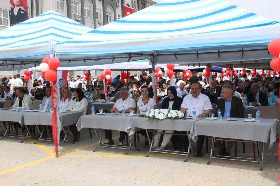 TÜRK POLİS TEŞKİLATI'NIN 180. YILI AYDIN'DA PERSONEL DAYANIŞMA ETKİNLİĞİYLE TAÇLANDI DÜZENLENEN YARIŞMALAR RENKLİ GÖRÜNTÜLERE SAHNE OLDU