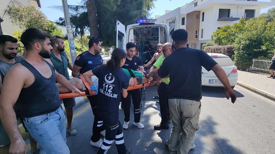 KUŞADASI'NDAKİ KAZADA MOTOSİKLET SÜRÜCÜSÜ YARALANDI