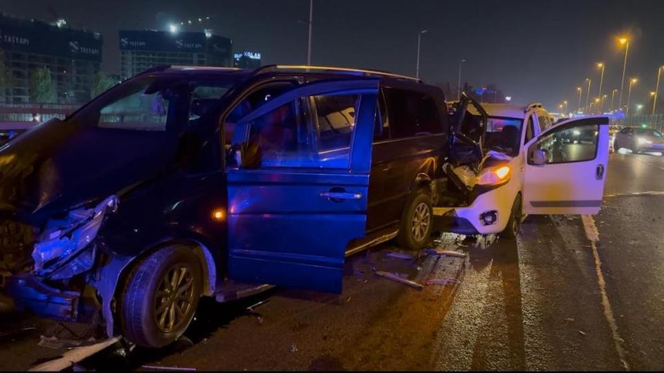 3 araç birbirine girdi: 1 ağır 2 yaralı