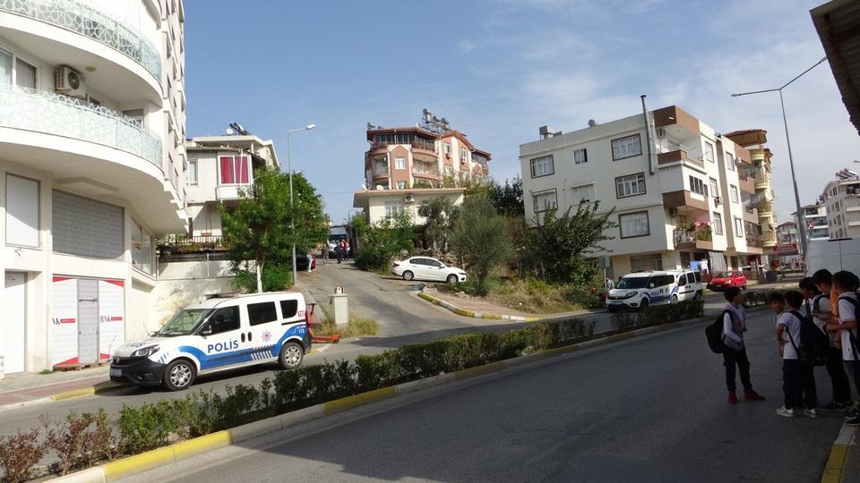 İNŞAAT BOYACISI BEKAR EVİNDE ÖLÜ BULUNDU