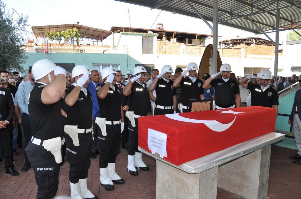 Tır faciasında yaralanan polisten acı haber