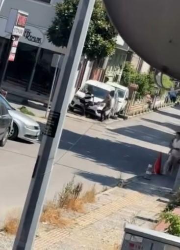 EŞİNİ RAHATSIZ ETTİĞİNİ ÖNE SÜRDÜĞÜ KİŞİYİ BACAĞINDAN VURDU VURDUĞU KİŞİYE KEMERİYLE TURNİKE YAPTI