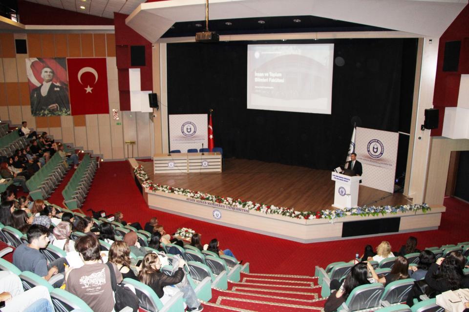 ADÜ’de yeni öğrencilere güvenli kampüs eğitimi