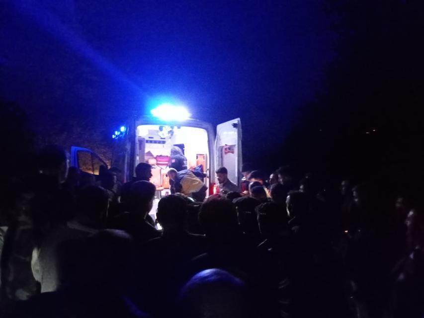 Tarım aracı devrildi: Yaralılar var