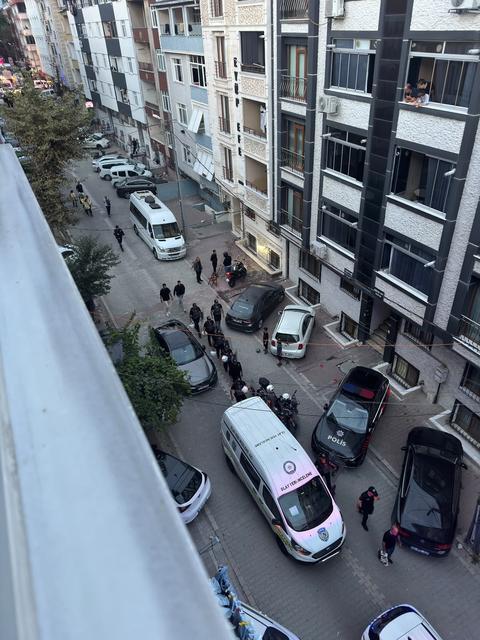 Servis minibüsü hayattan kopardı