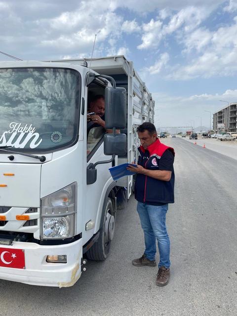 KOÇARLI'DA CANLI HAYVAN NAKİL ARAÇLARI DENETLENDİ