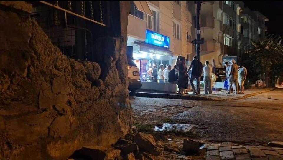 Alkollü sürücü tekel bayisine daldı