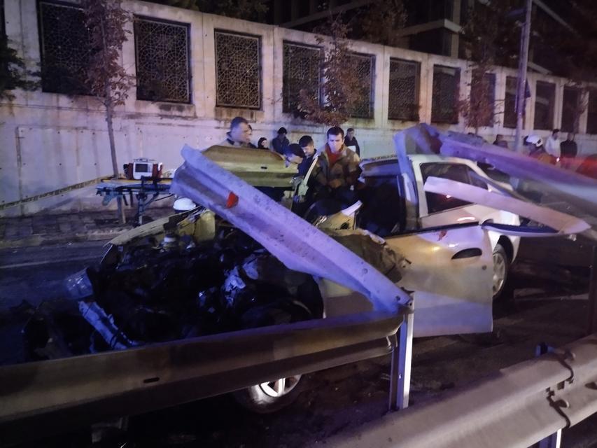 Kontrolden çıkan otomobil bariyere girdi: 1 ölü