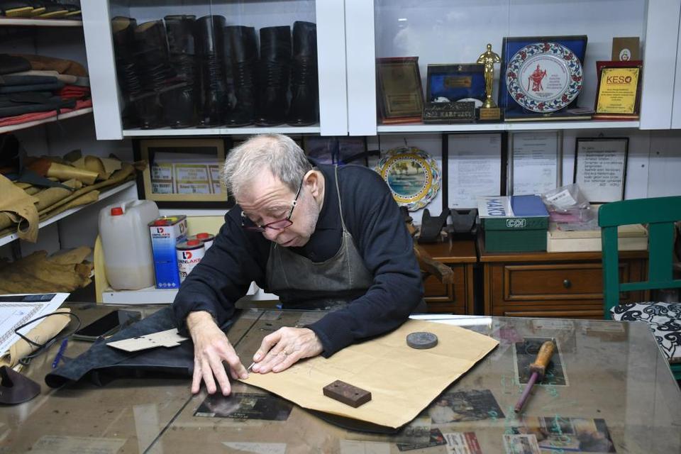 Kuşadalı körüklü çizme ustası UNESCO onur listesinde