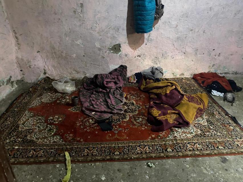 Kümeste yaşamaya mahkum edilen çocuklar kurtarıldı