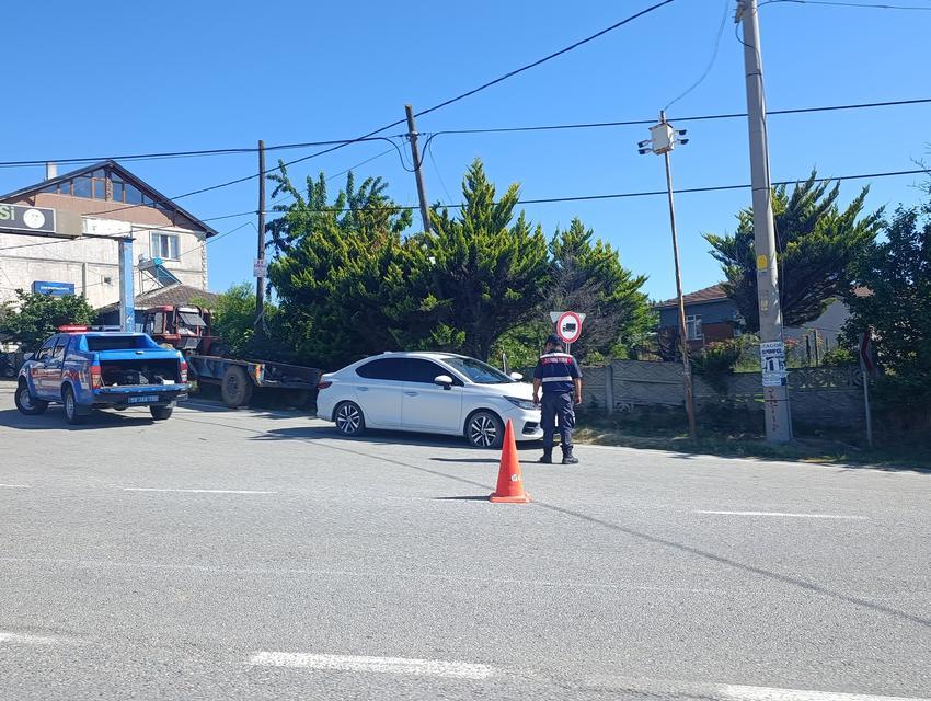 Otomobilde başından vurulmuş halde bulunan genç hayatını kaybetti