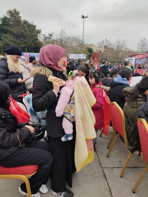 Staj ve çıraklık sigortası mağdurları Kartal Meydanı’ndan seslendi