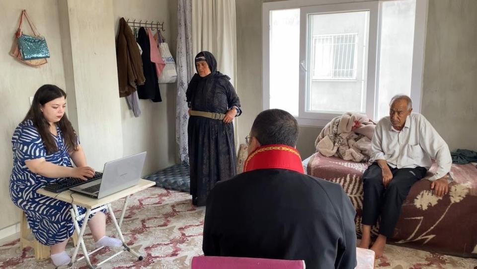 Evde mahkeme kuruldu