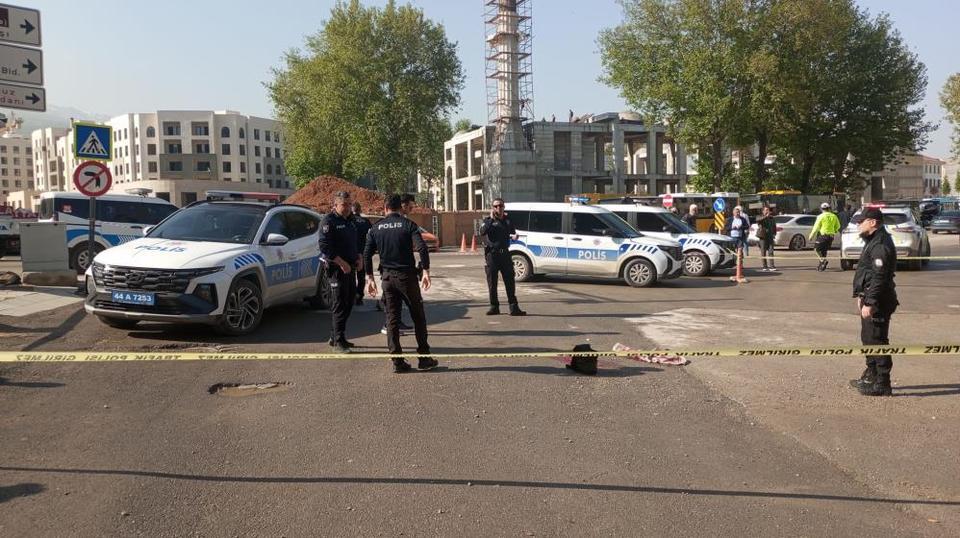 Eski eşi tarafından vurulan kadın hayatını kaybetti