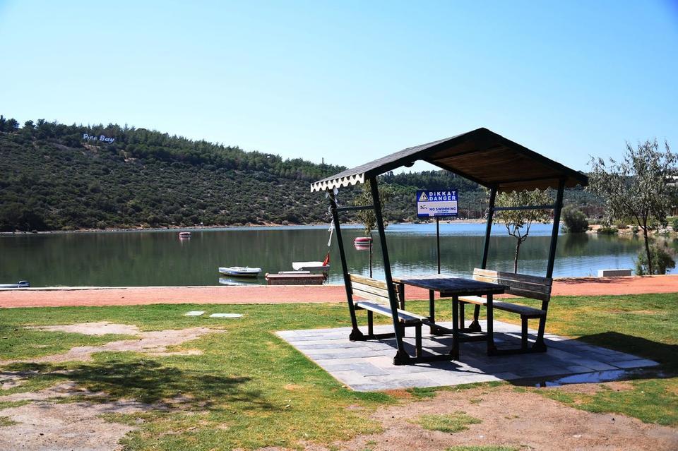 KUŞADASI'NDA MESİRE ALANLARINDA MANGAL VE SEMAVER YAKMAK YASAKLANDI