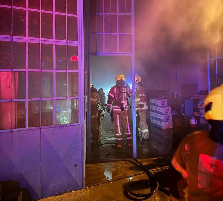 BANDIRMA YENİ SANAYİ SİTESİ'NDE KORKUTAN YANGIN