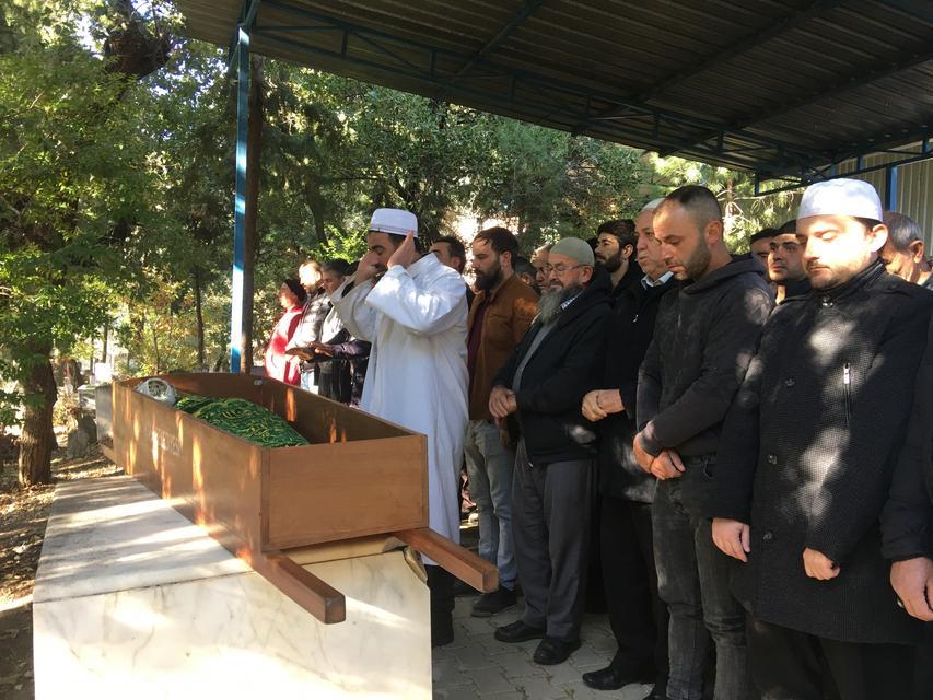 AYDIN'DA, ÖLMEDEN ÖNCE SELASI OKUTULMUŞTU YAŞLI KADIN TOPRAĞA VERİLDİ