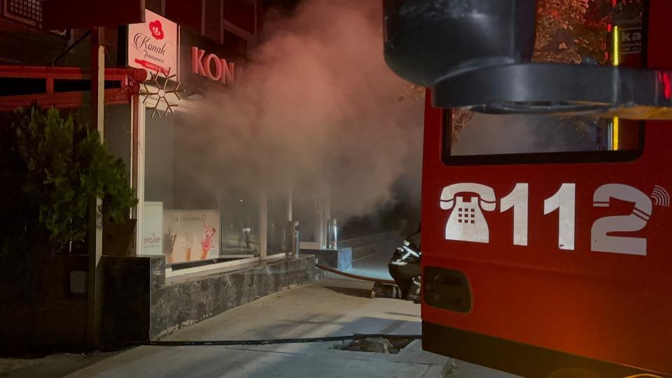Pastanede yangın paniği: Mahalleli sokağa döküldü
