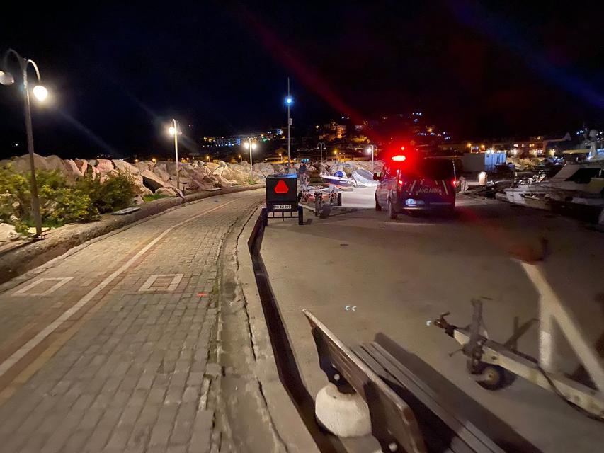 Bir kişi kayalıklarda ölü bulundu