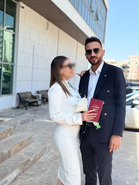 ŞANLIURFA'DA EVLENDİĞİ KADINLA SADECE 1 AY YAŞAYAN ADAMIN HAYATI KABUSA DÖNÜŞTÜ KARISININ SEVGİLİSİ OLDUĞU İLERİ SÜRÜLEN KİŞİ TARAFINDAN BIÇAKLANDI ÖLÜM TEHDİTLERİ ALDIĞINI İLERİ SÜREN ADAM YARDIM İSTEDİ ÖMER ATILGAN: "EŞİM İLAÇ TEMİN EDİP 1 AYLIK BEBEĞİ ALDIRDI"