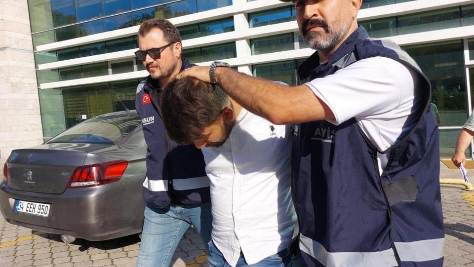 Akrabasını araçla iki kez ezerek öldürdü
