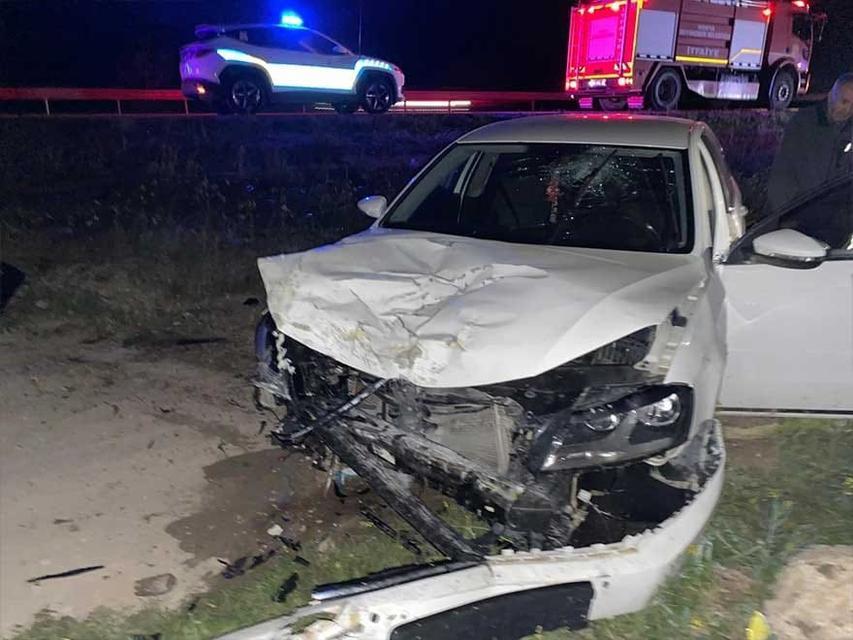 KONYA'DA OTOMOBİLLER ÇARPIŞTI: 2 ÖLÜ, 4 YARALI