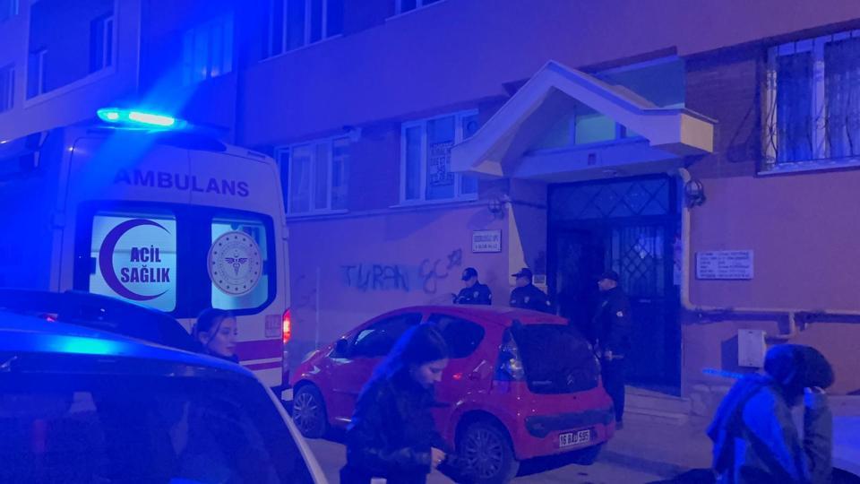 Kötü koku ihbarında evinde ölü bulundu