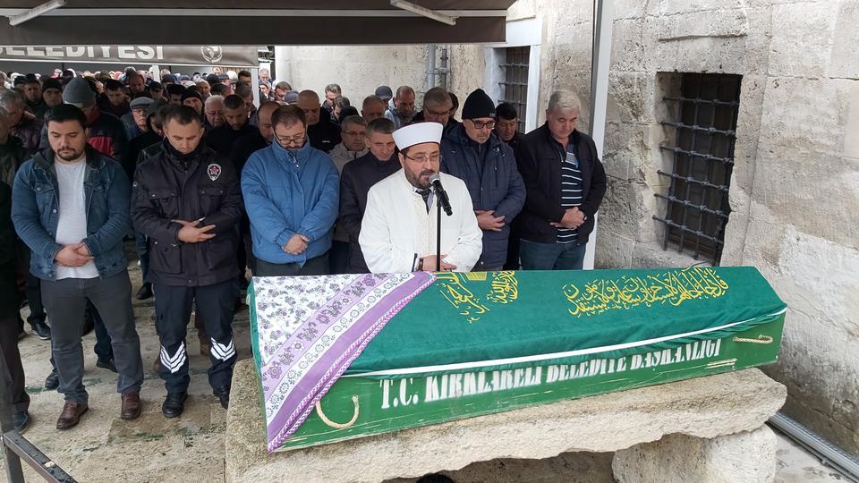 KOCASI TARAFINDAN BALTA İLE ÖLDÜRÜLEN KADIN SON YOLCULUĞUNA UĞURLANDI