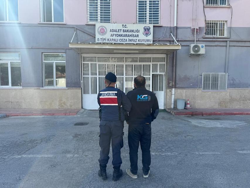 KASTEN YARALAMA SUÇUNDAN ARANAN ŞAHSI JANDARMA YAKALADI
