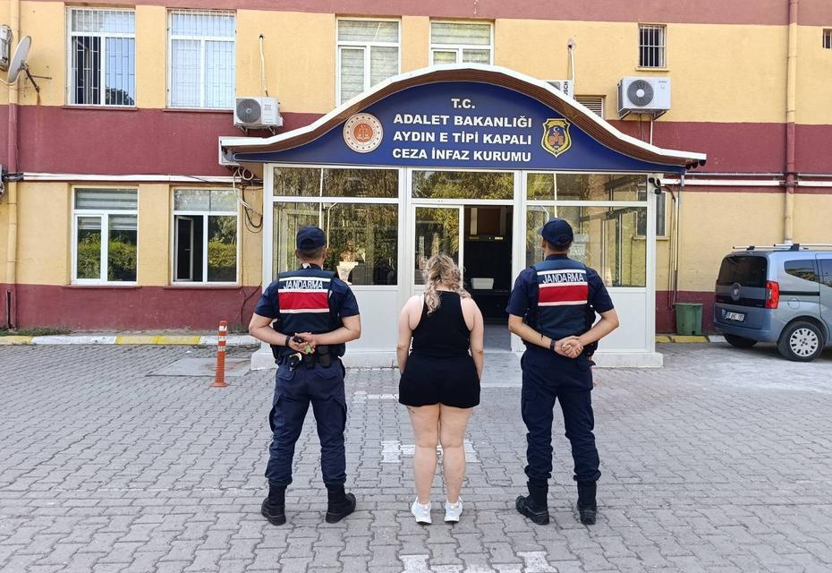 Aydın’da uyuşturucu taciri kadın tutuklandı
