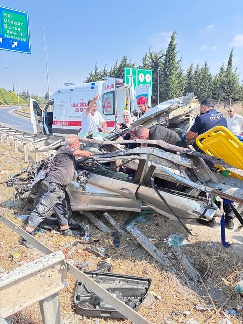KESTEL BELEDİYE BAŞKANI FERHAT EROL'UN ACI GÜNÜ: AMCASINI KAZADA KAYBETTİ