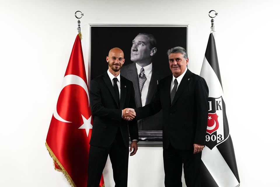 Beşiktaş, Vaclav Cerny ile sözleşme imzaladı