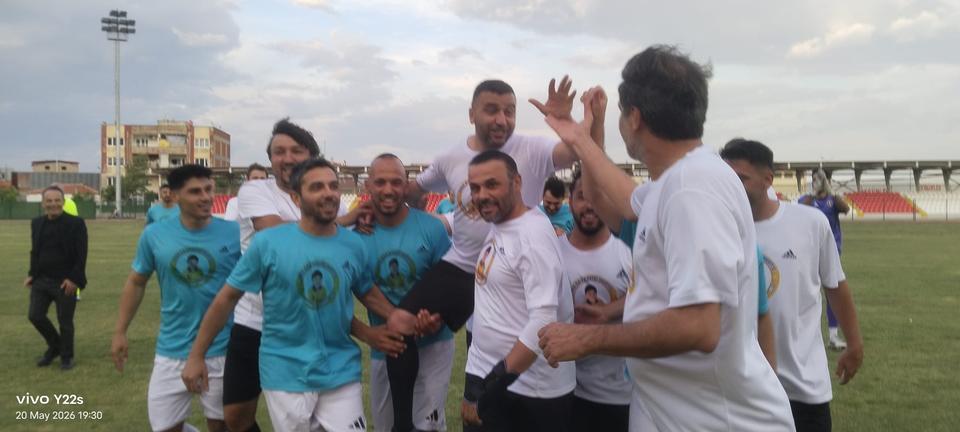 Aydınlı Futbolcu Yeşil Sahalara Veda Etti