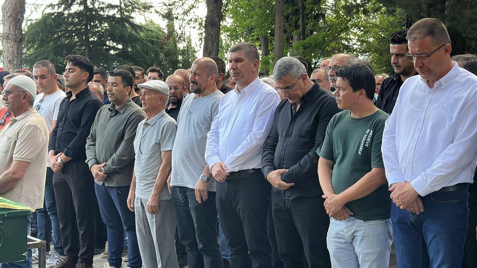 Küçük kız tedavi için gittiği hastanede hayatını kaybetti