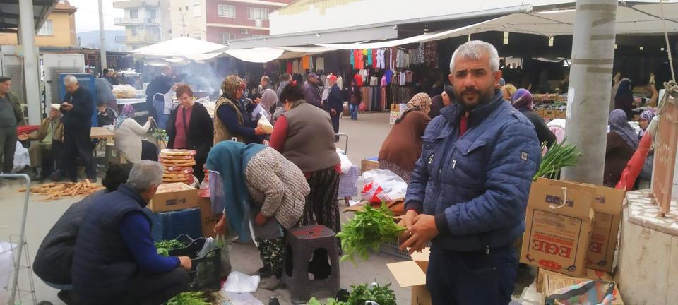 Yaz Sebzelerin Fideleri Tezgahlara Düşmeye Başladı