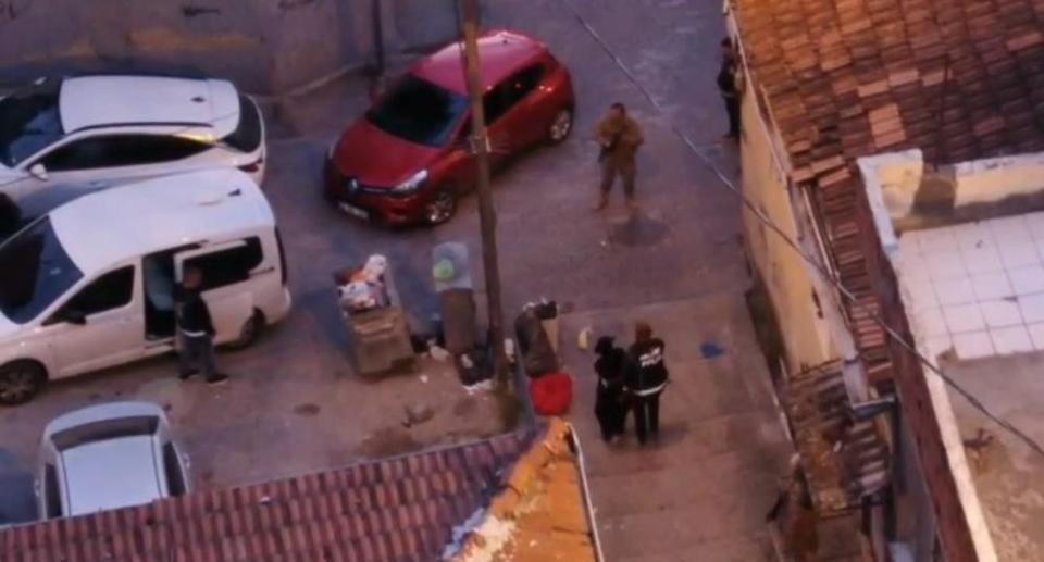 Zehir tacirlerine yapılan baskında 34 şüpheli tutuklandı