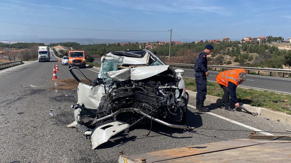 Kaza, İzmir-Uşak Karayolu Çınarcık köyü yakınlarında meydana geldi.