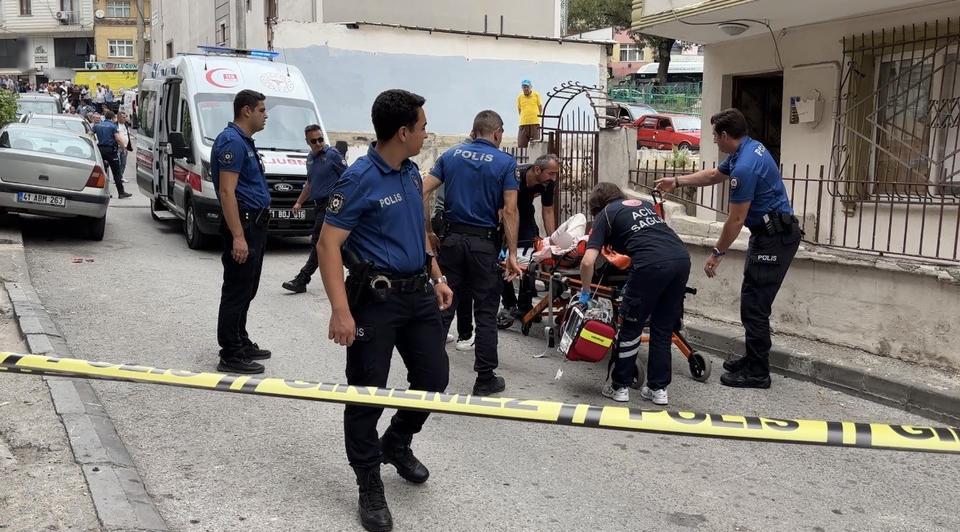 Eski eşinin kocasını vurup kendine ateş etti