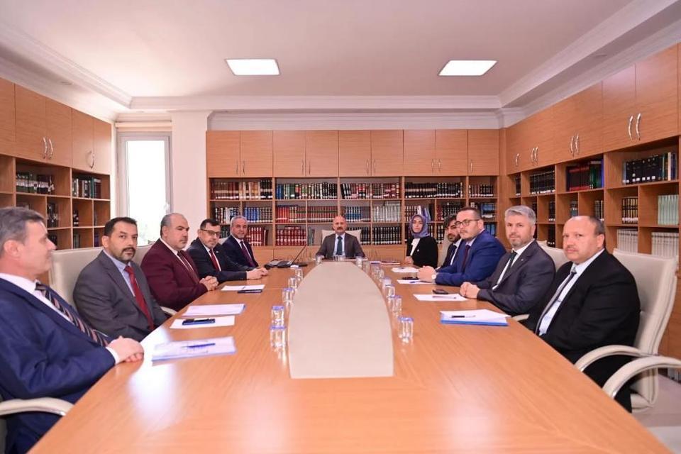 Vali Varol, İl Müftülüğü'nde yürütülen hizmetler hakkında bilgi aldı