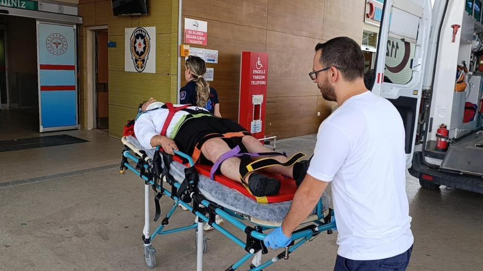Yolcu otobüsü ile tır çarpıştı