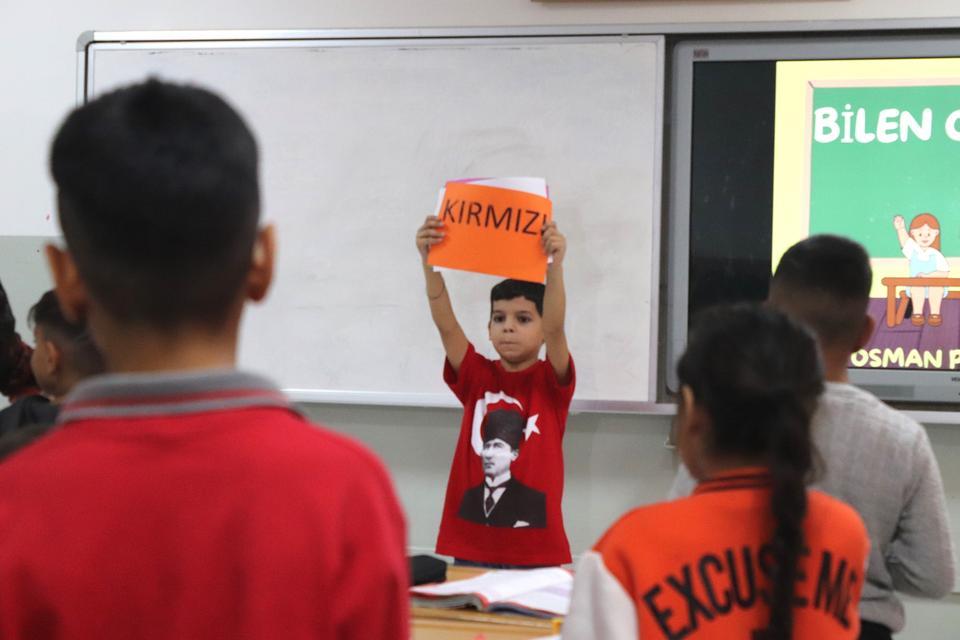 'DİLİMİZİN ZENGİNLİKLERİ' PROJESİ İZMİR'DE HAYAT BULDU