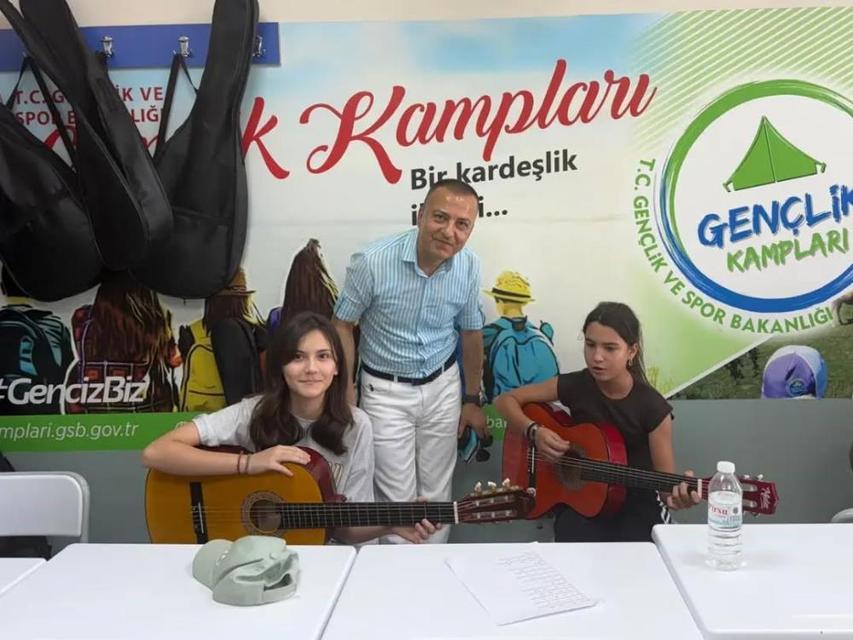 Yenipazar'da yaz tatili müzikle değerlendiriliyor