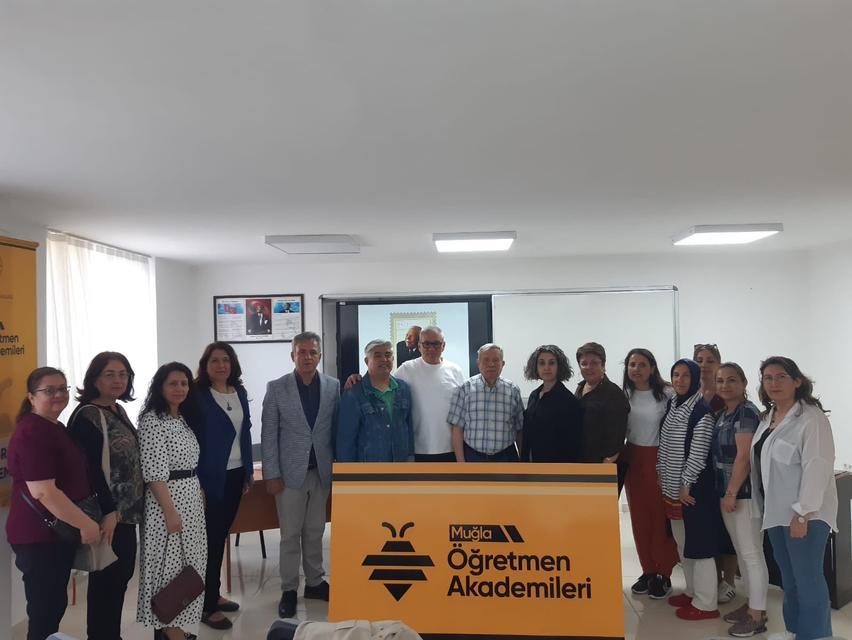 Akademi öğretmenlerine, Koçman anlatıldı