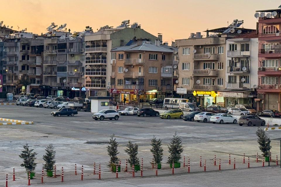 Efeler’in otoparklarında Efem Kart ayrıcalığı başladı