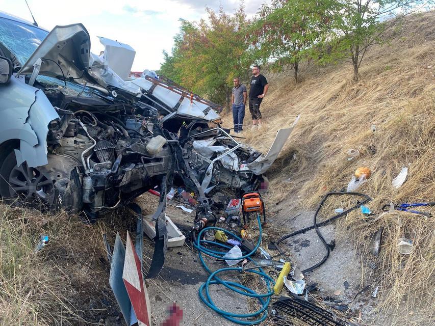 Trafik kazası: 1 ölü, 5 yaralı