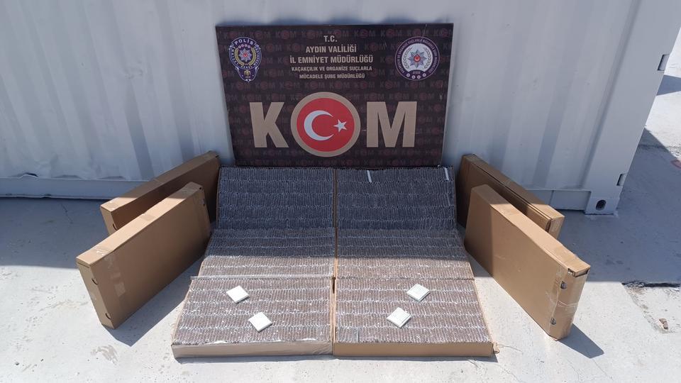 Aydın’da ruhsatsız iş yerine kaçak ürün operasyonu