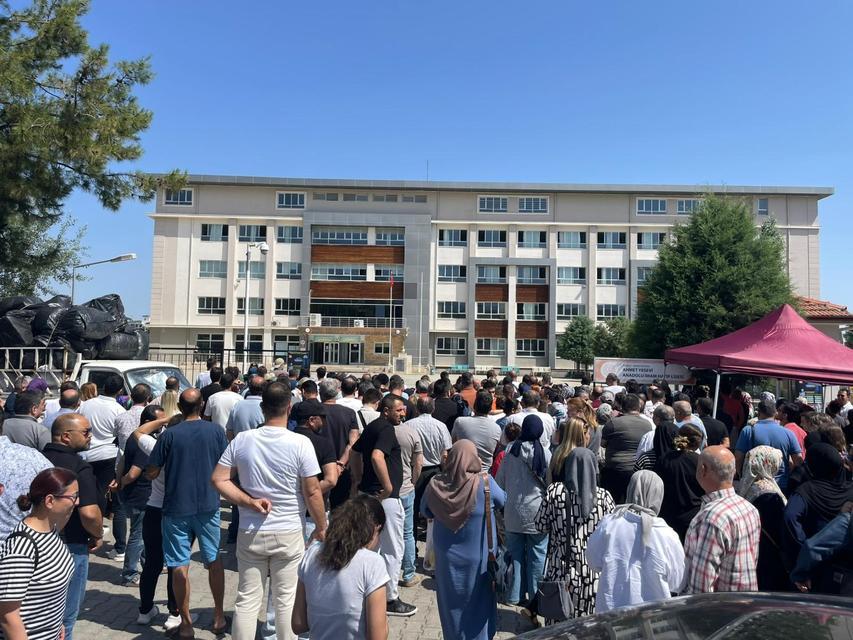 VELİLER LGS'YE GİREN ÇOCUKLARI KADAR HEYECAN YAŞADI