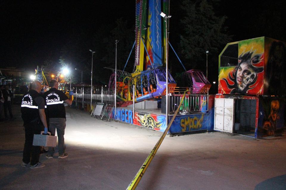 Lunaparkta korkunç kaza: 20 yaşındaki genç hayatını kaybetti
